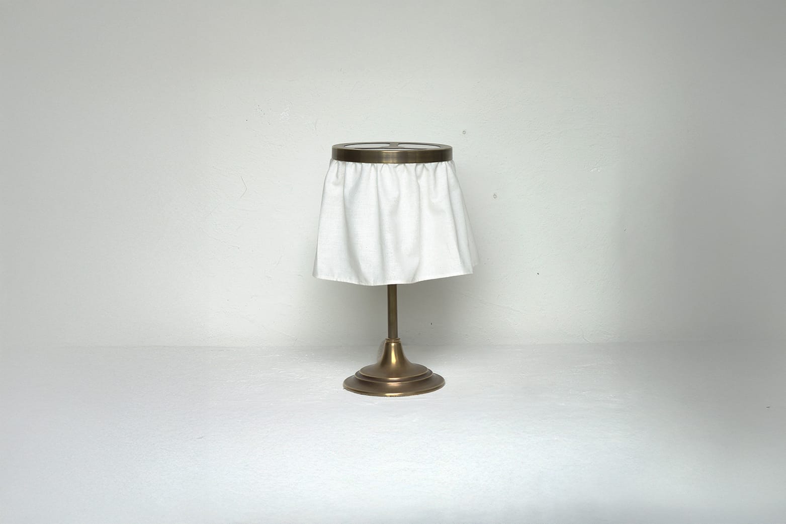 CORDLESS RYE TABLE LIGHT