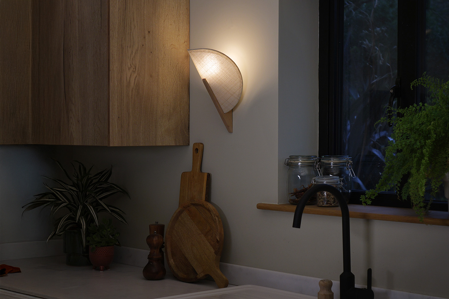MAKAI WALL LIGHT - Image 4