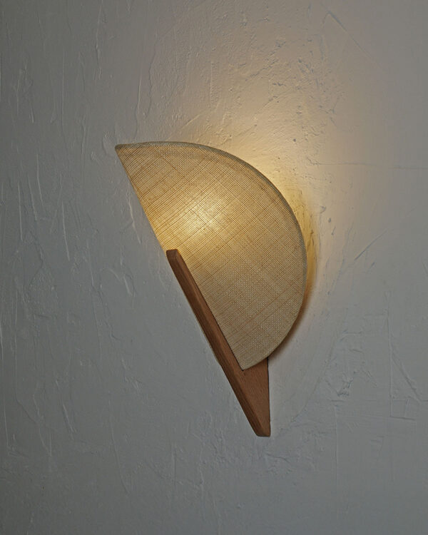MAKAI WALL LIGHT