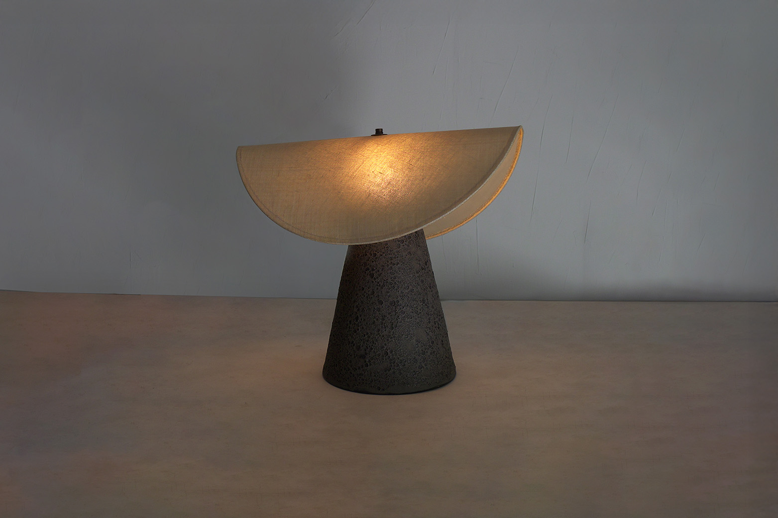 RONCHAMP TABLE LIGHT - Image 2